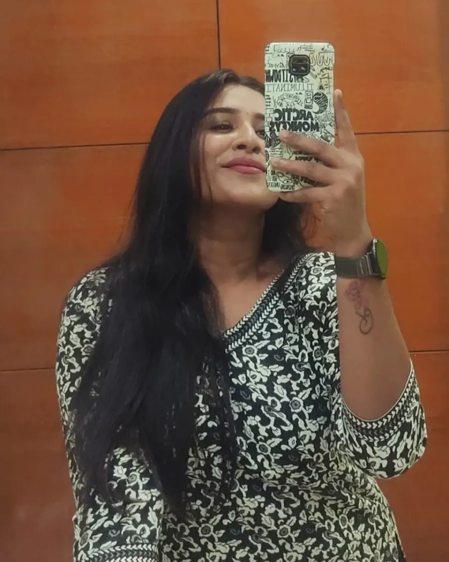 Jiya Chopra, verified companion in Palasia