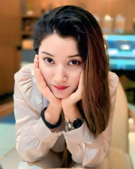 Kaira Menon, verified companion in MG Road